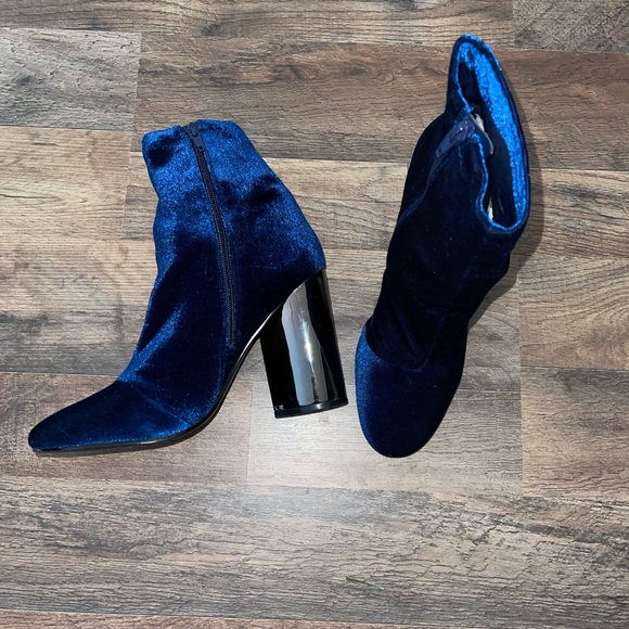 ALDO Blue Cassiedie Metallic Velvet Ankle Boots - Picture 2 of 6
